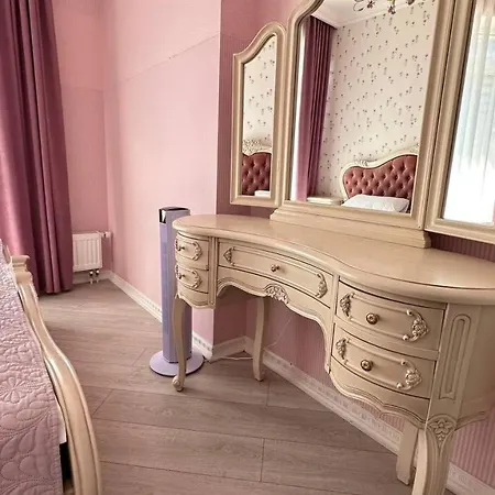Apartmán в аркадии, 3х комнатная, 3й этаж Oděsa